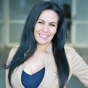 Meet your Posher, Anna